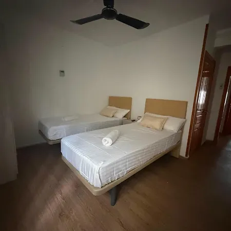 Miramar Hotel Viladecáns