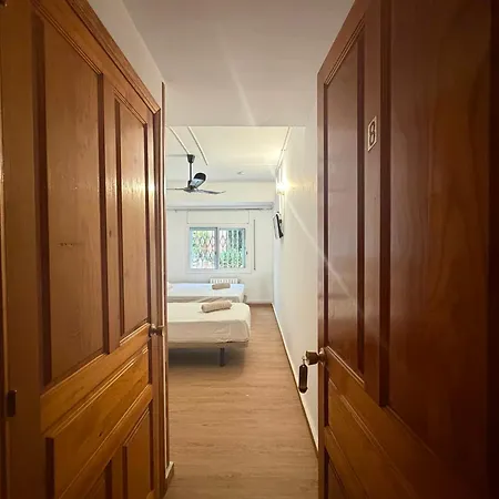 Miramar Hotel 3*