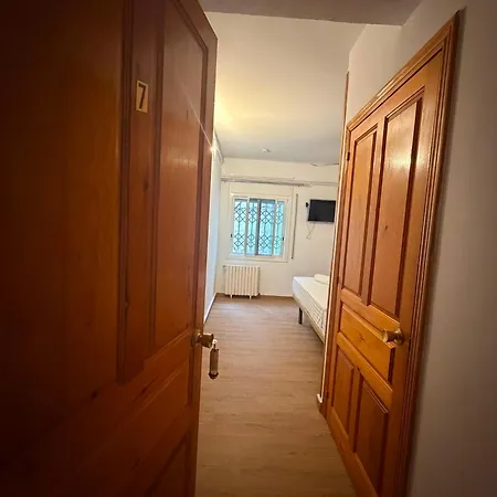 Miramar Hotel 3*